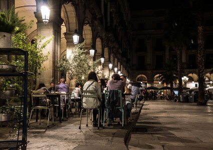 Sommernacht am Plaça Reial (Barcelona)